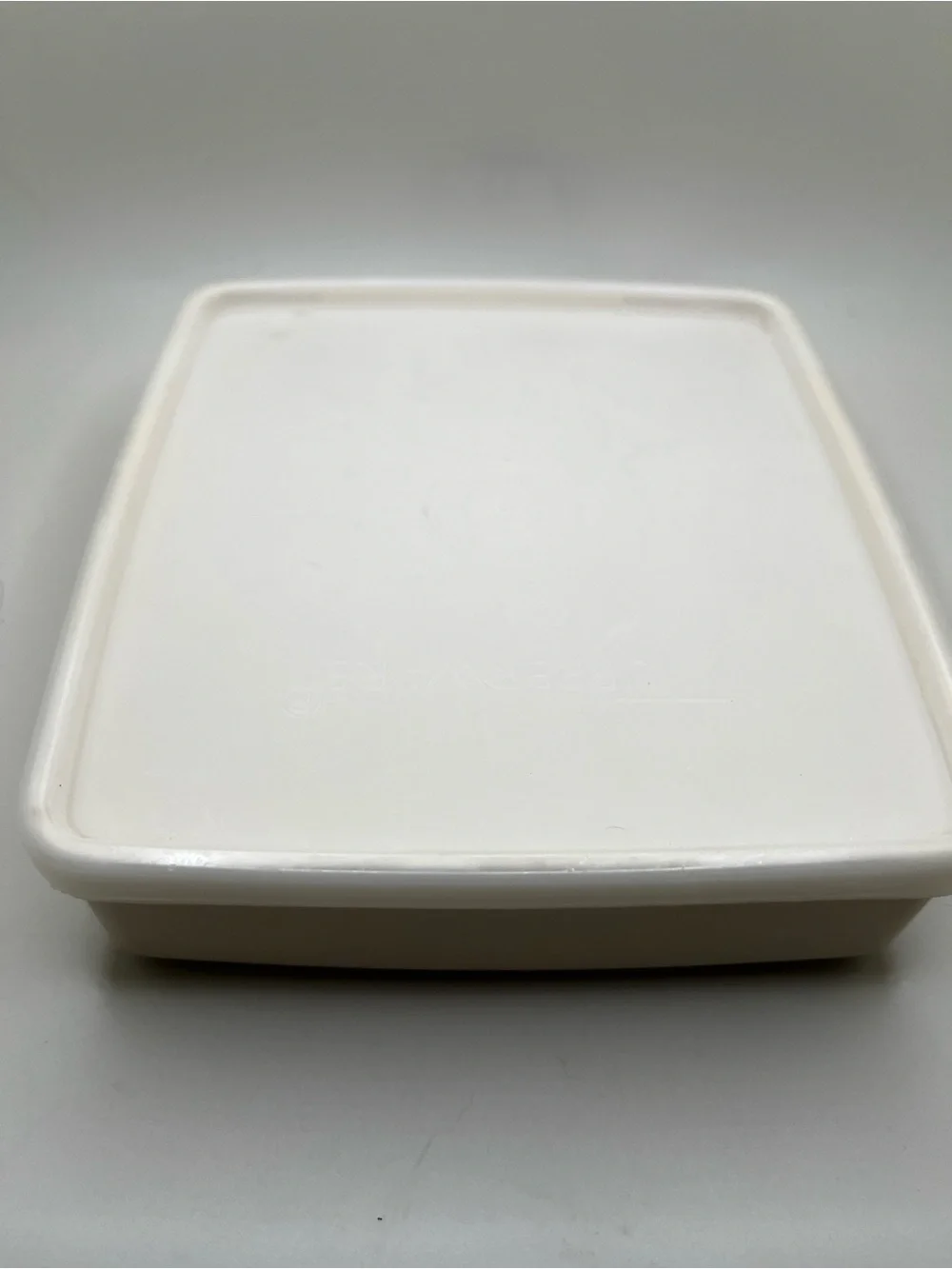 Lot of 4 Vintage Tupperware Harvest Square-A-Way Sandwich Keepers 670